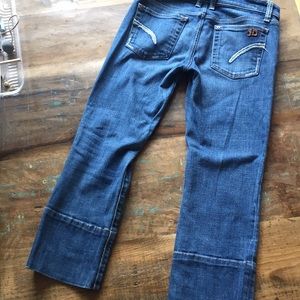 Joes socialite kicker